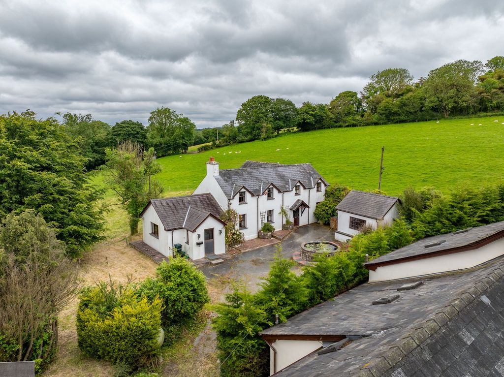 Property photo 1 of 34