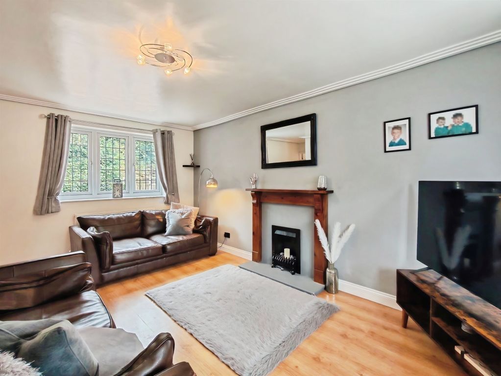 Property photo 3 of 13