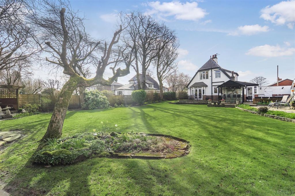 Property photo 2 of 66 Image00064.Jpeg