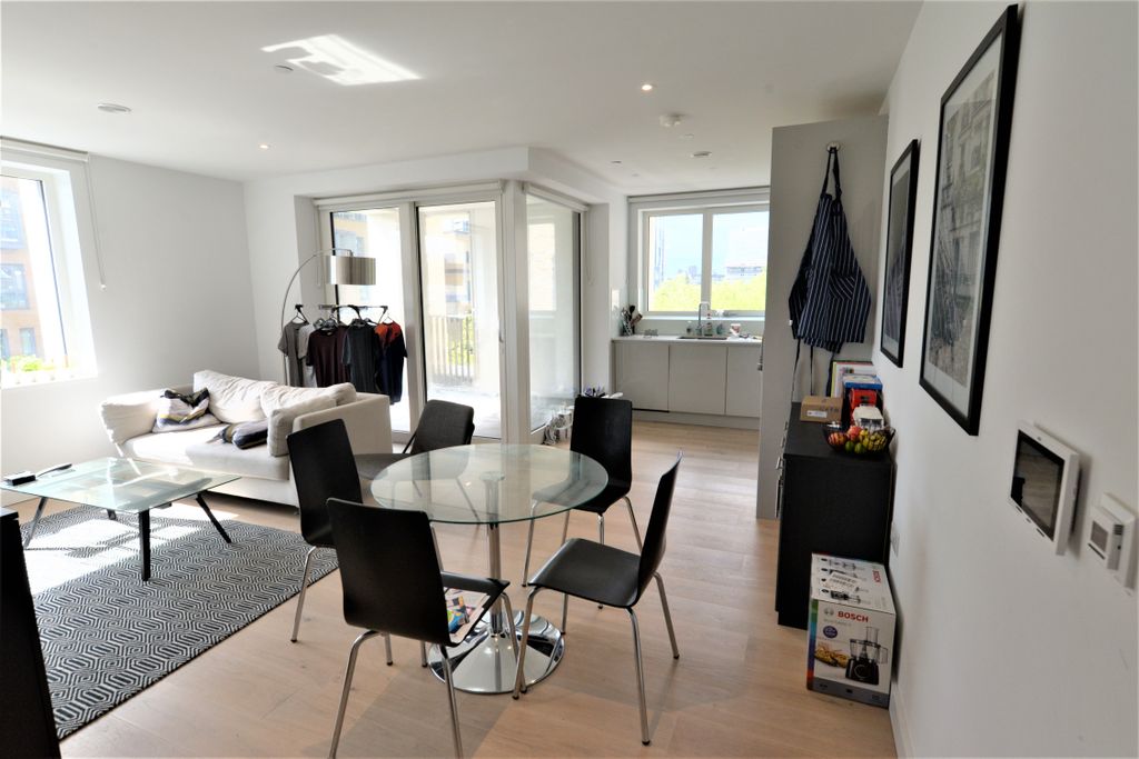 Property photo 2 of 9