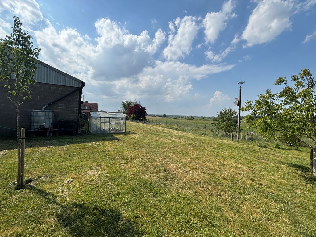 Property photo 3 of 18