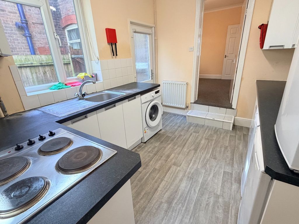 Property photo 2 of 14 5062342