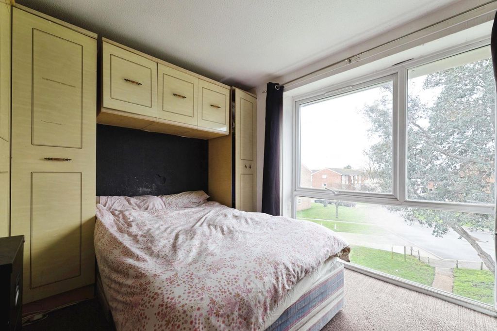 Property photo 2 of 10 Pbox-Img.Jpg