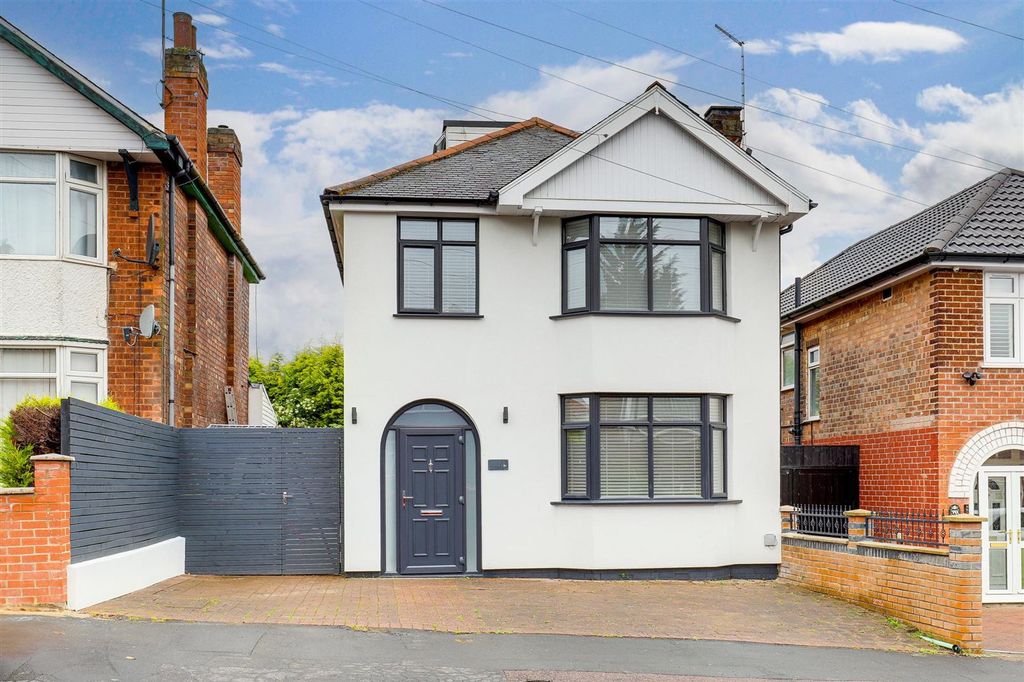 Property photo 1 of 24