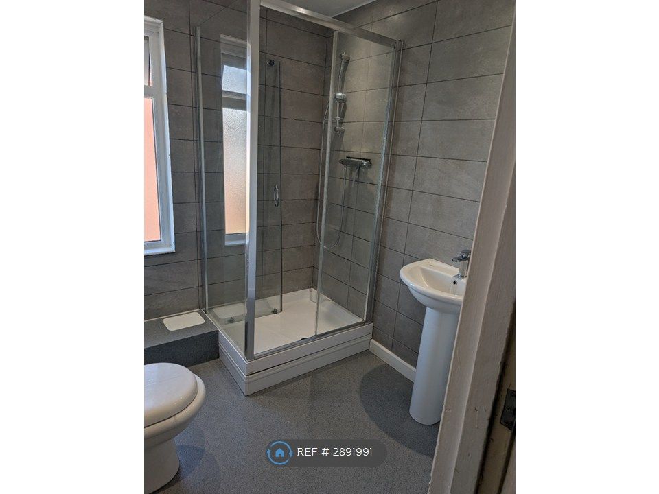 Property photo 3 of 8 Shower Room