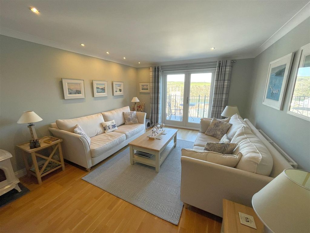 Property photo 2 of 36 Sitting Room .Jpg