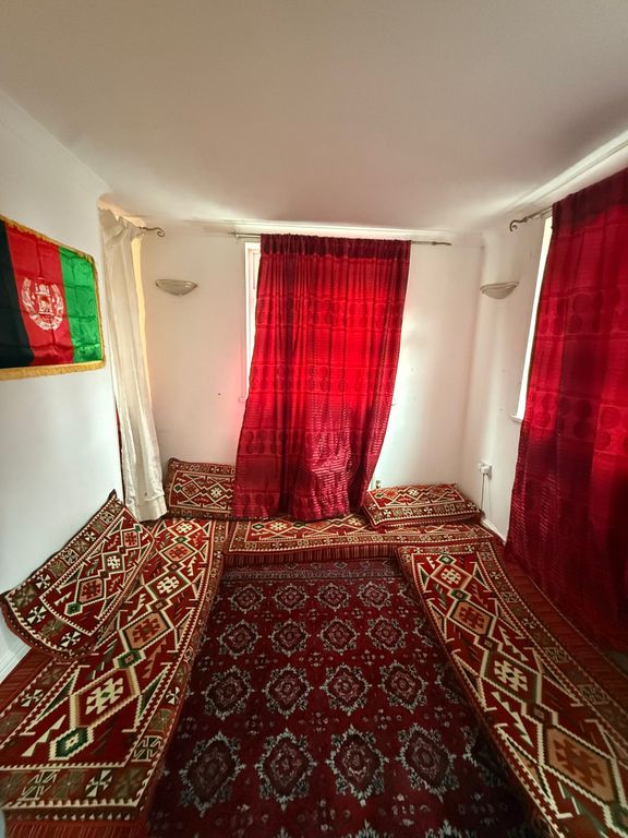 Property photo 1 of 5