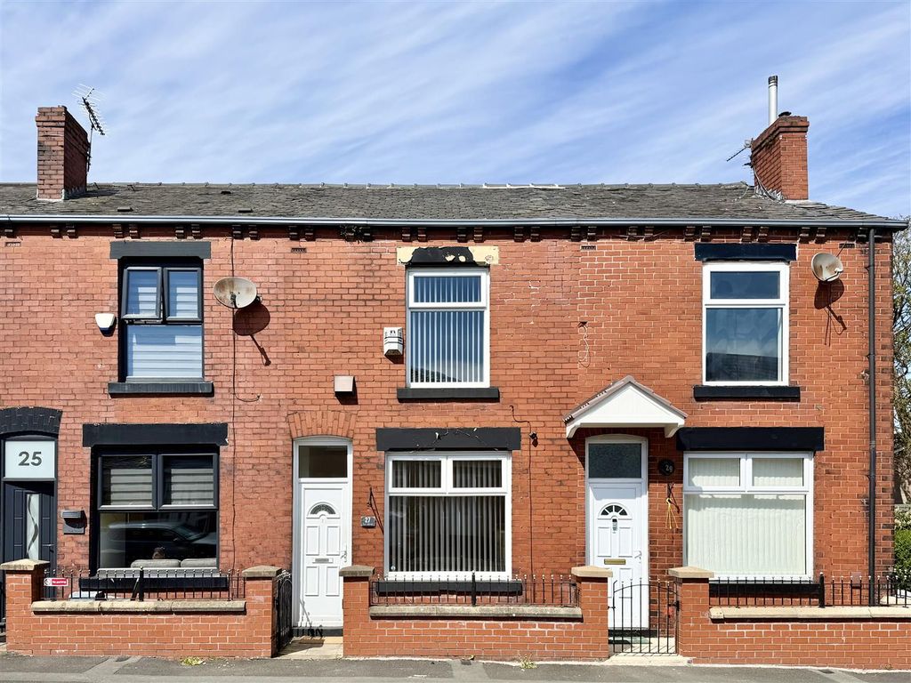 Property photo 1 of 17