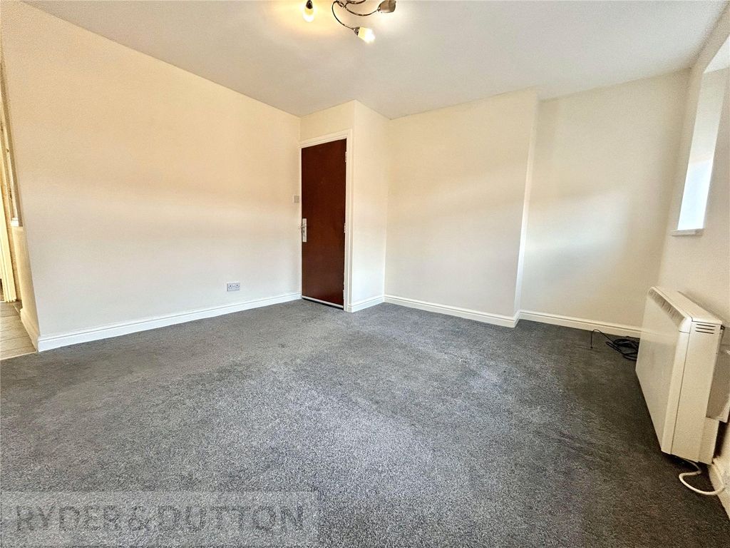 Property photo 3 of 12 Picture No. 32