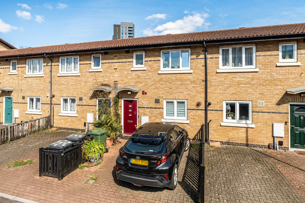 Property photo 1 of 12 4760220