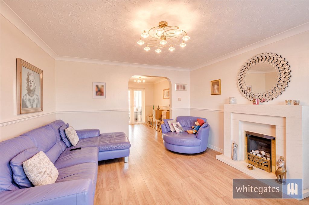 Property photo 3 of 37 Picture No. 04