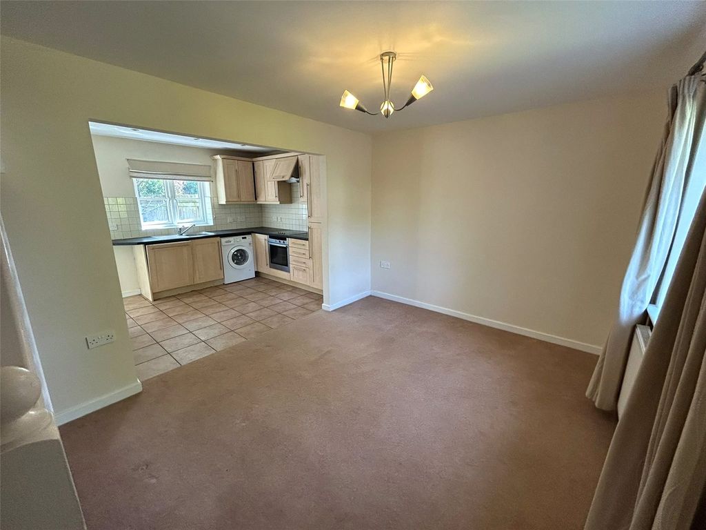 Property photo 3 of 9 Picture No. 11