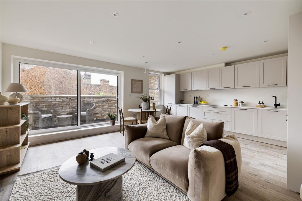 Property photo 2 of 24 Bf1A1688.Jpg