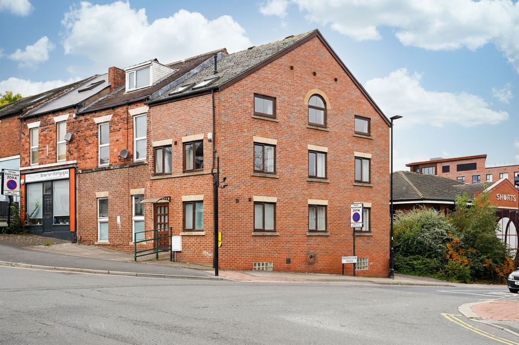 Property photo 1 of 21