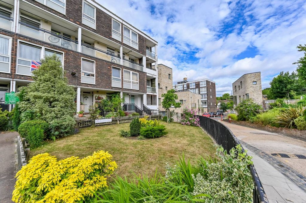 Property photo 1 of 1