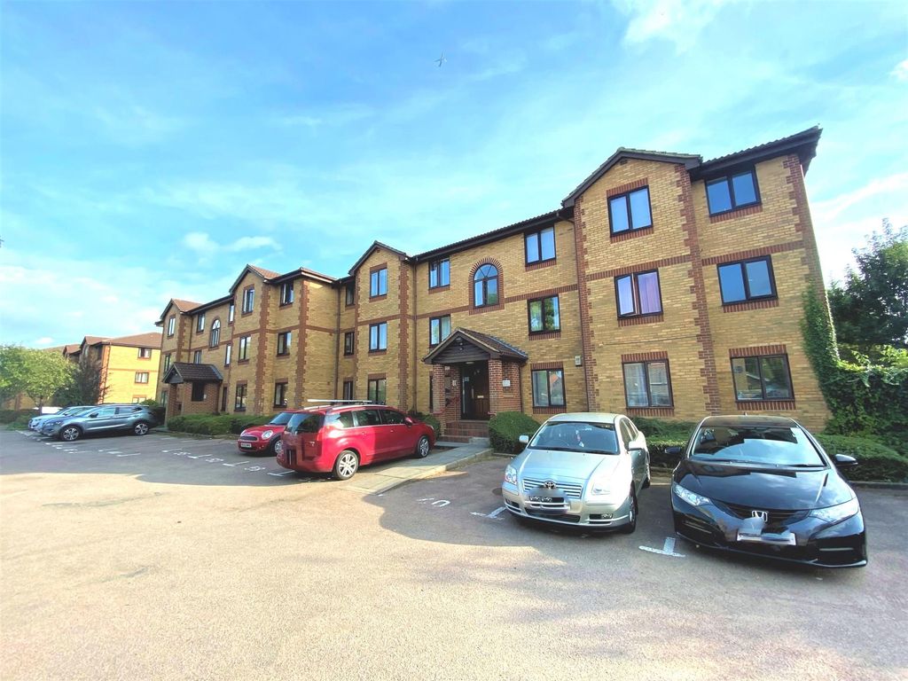 Property photo 1 of 8 676300_1_8296364