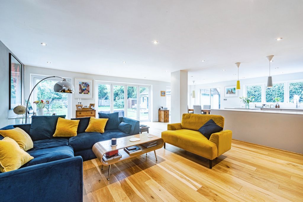 Property photo 2 of 18 Photo #2