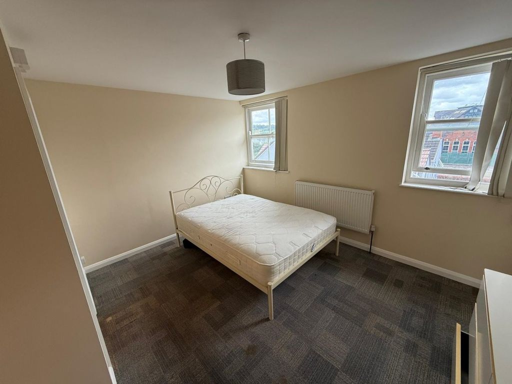 Property photo 2 of 5