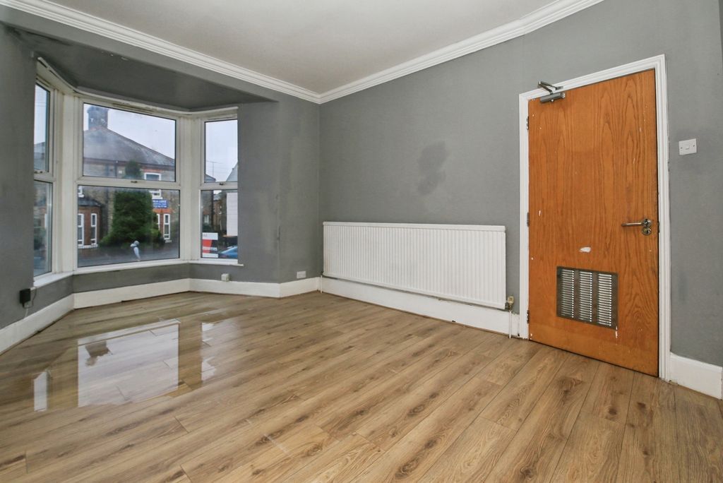 Property photo 3 of 17 Photo