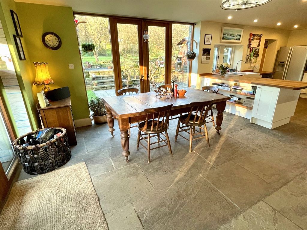 Property photo 2 of 38 Kitchen Diner