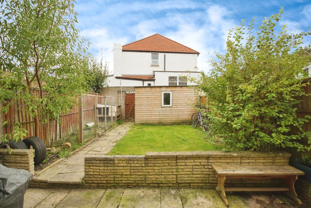 Property photo 2 of 17 Photography