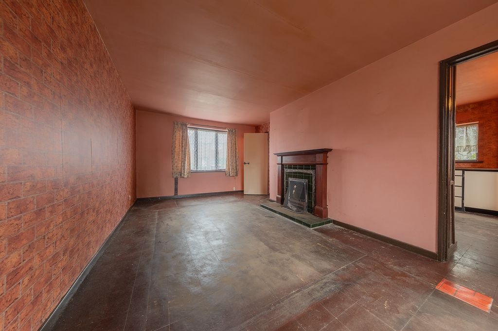 Property photo 3 of 22