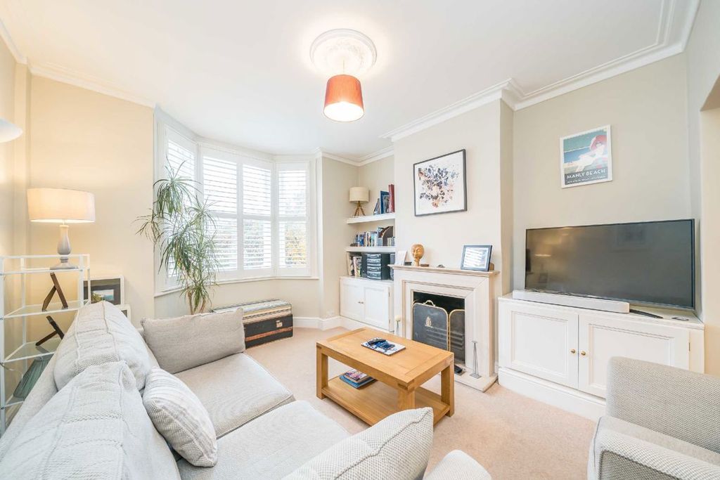 Property photo 2 of 9