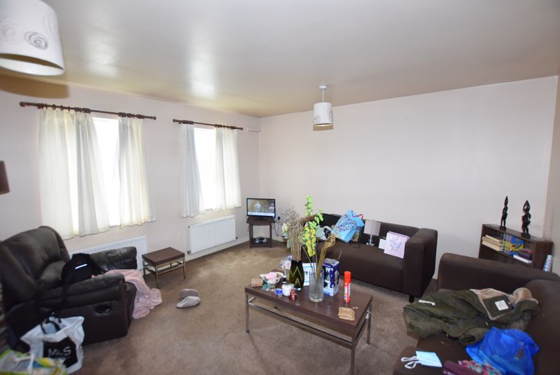 Property photo 2 of 6 Lounge