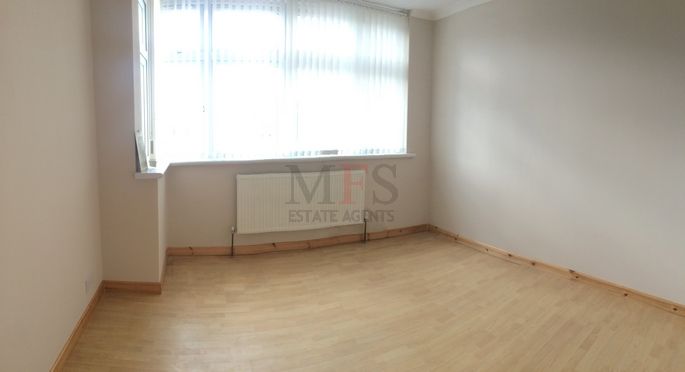 Property photo 3 of 8 Photo 3