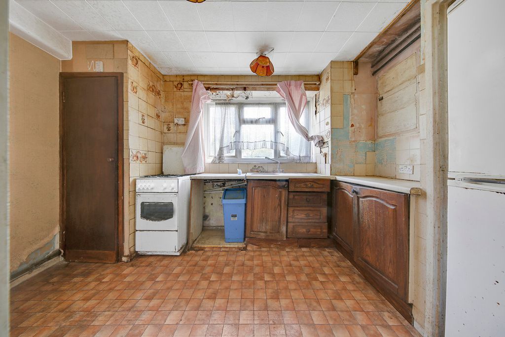 Property photo 3 of 7 _W6B2256