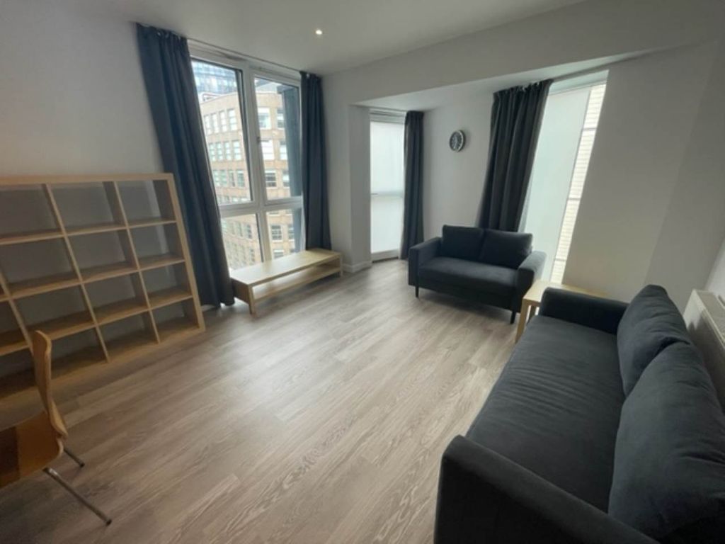 Property photo 2 of 10 Oswald Street 19 5