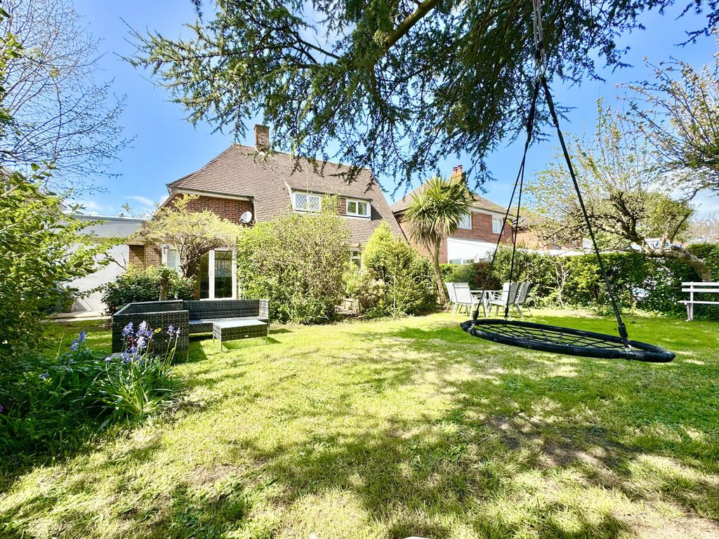 Property photo 2 of 29