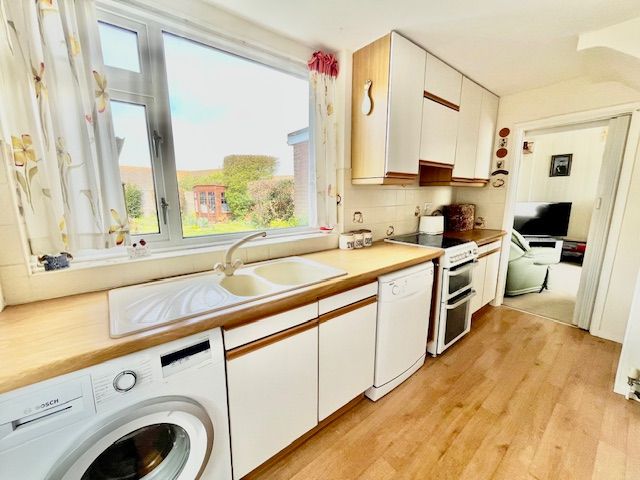 Property photo 2 of 16