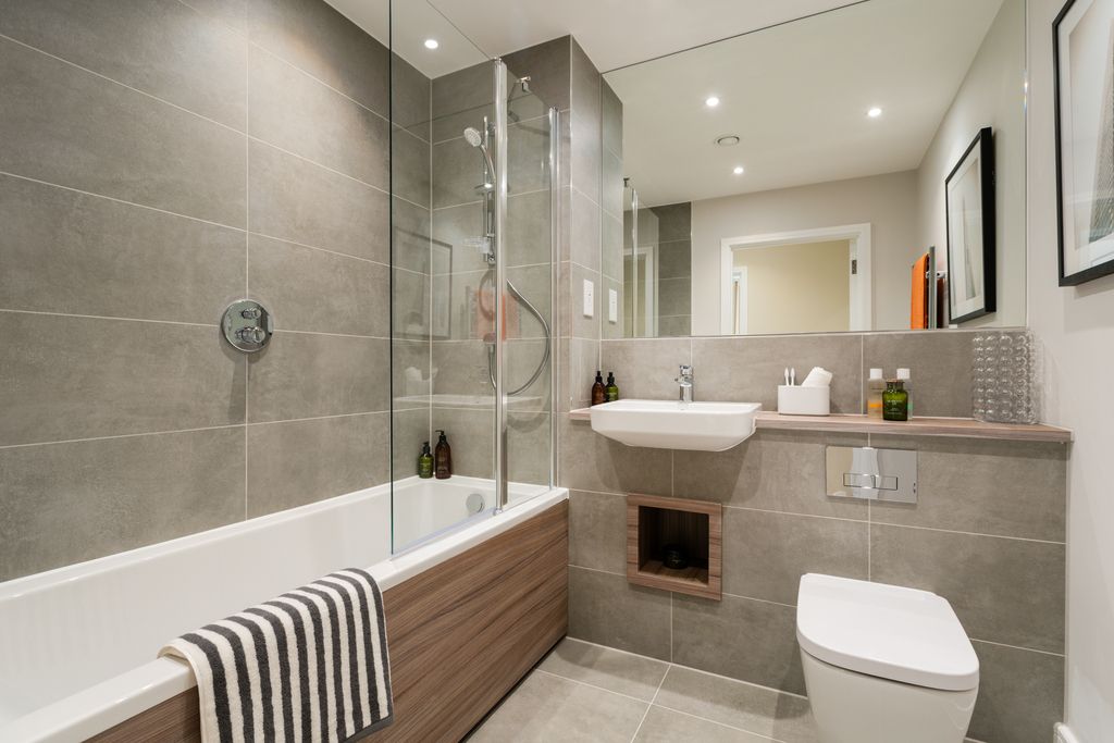 Property photo 3 of 9 10