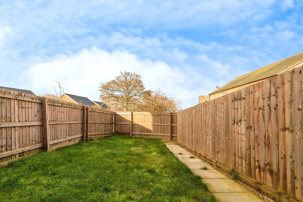 Property photo 2 of 15 Pbox-Img.Jpg