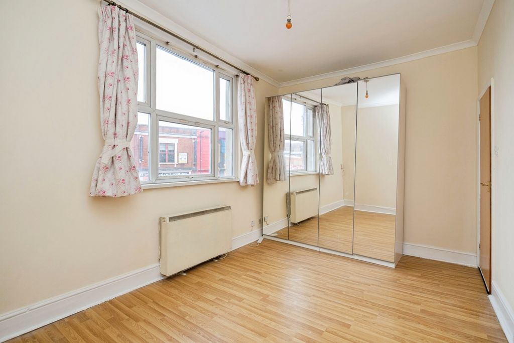 Property photo 3 of 13 Bedroom