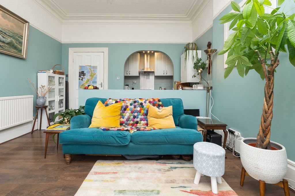 Property photo 2 of 26