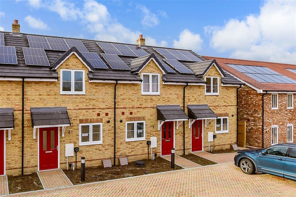 Property photo 3 of 11 External (Web)