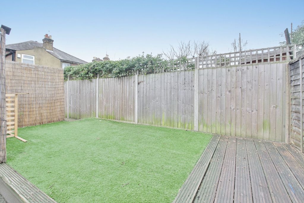 Property photo 2 of 6