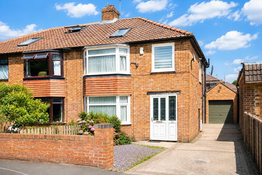 Property photo 1 of 14 External