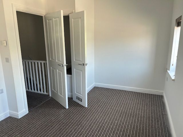 Property photo 3 of 5 Bedroom 1