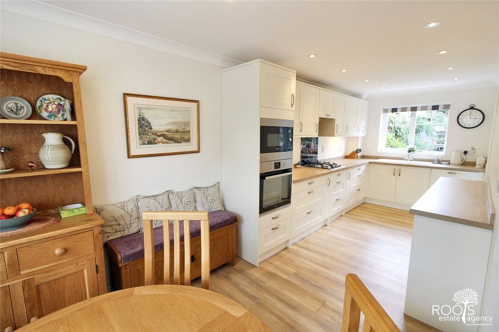 Property photo 2 of 13 Kitchen/Diner