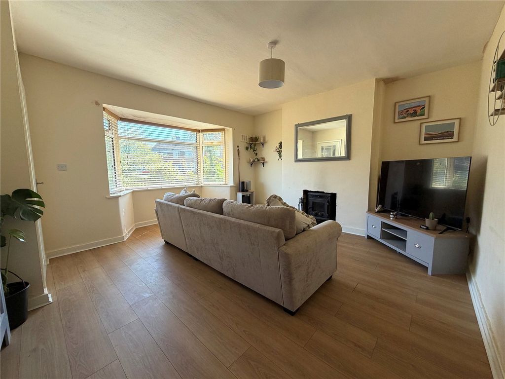 Property photo 3 of 10 Picture No. 13