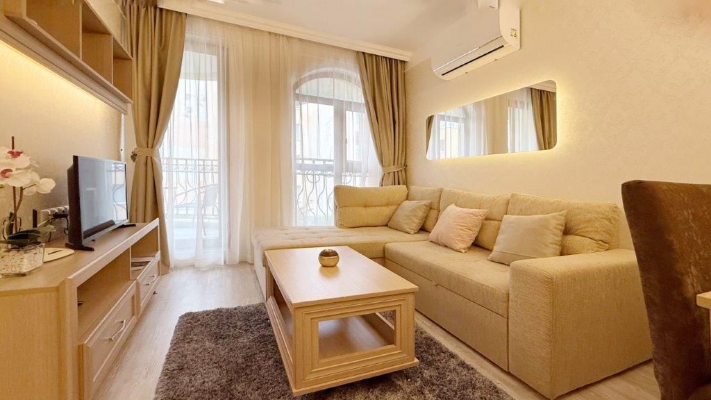 Property photo 2 of 11