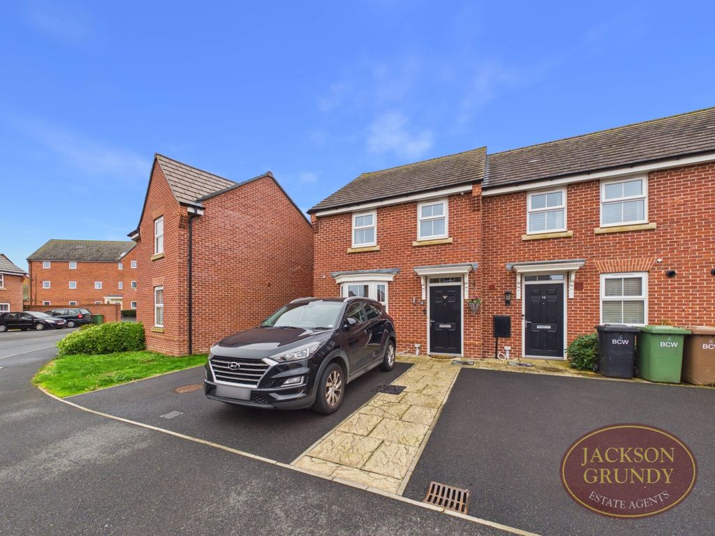Property photo 1 of 13 Elderton Way