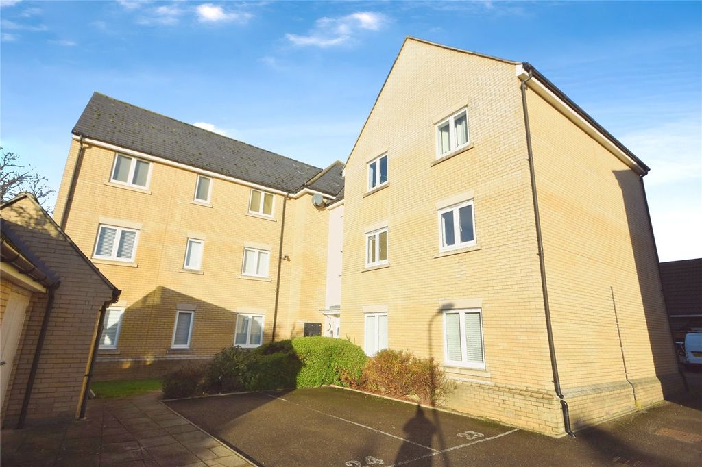 Property photo 1 of 17 Front