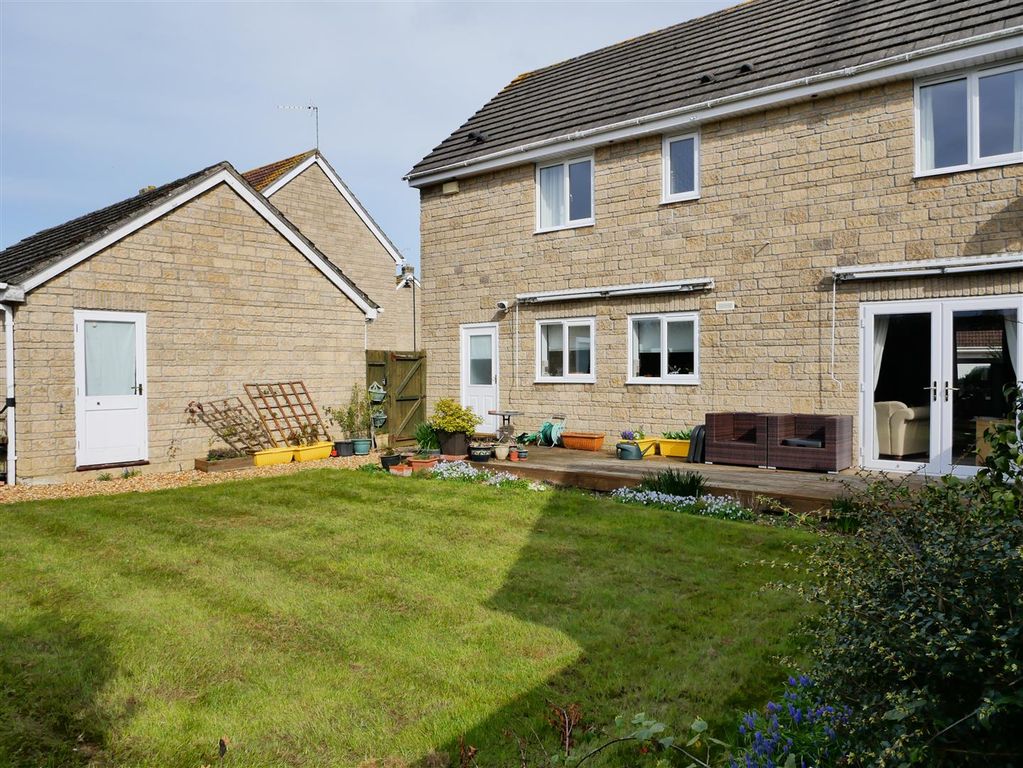 Property photo 3 of 23 Garden