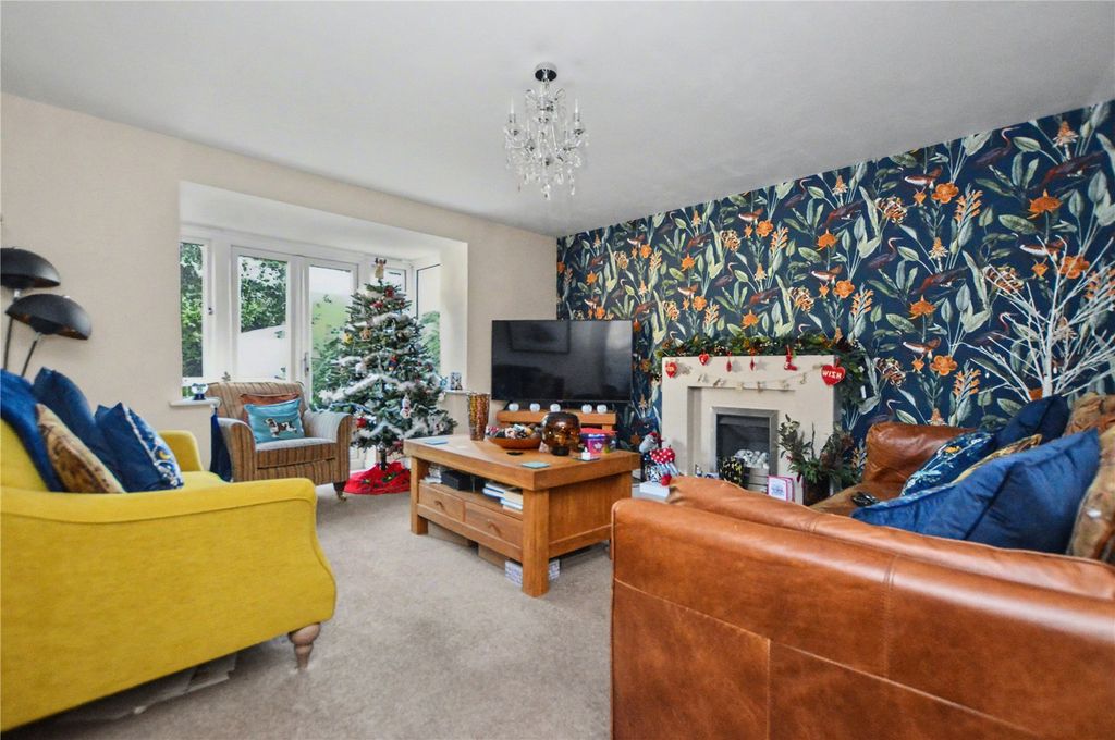 Property photo 2 of 21 Picture No. 09