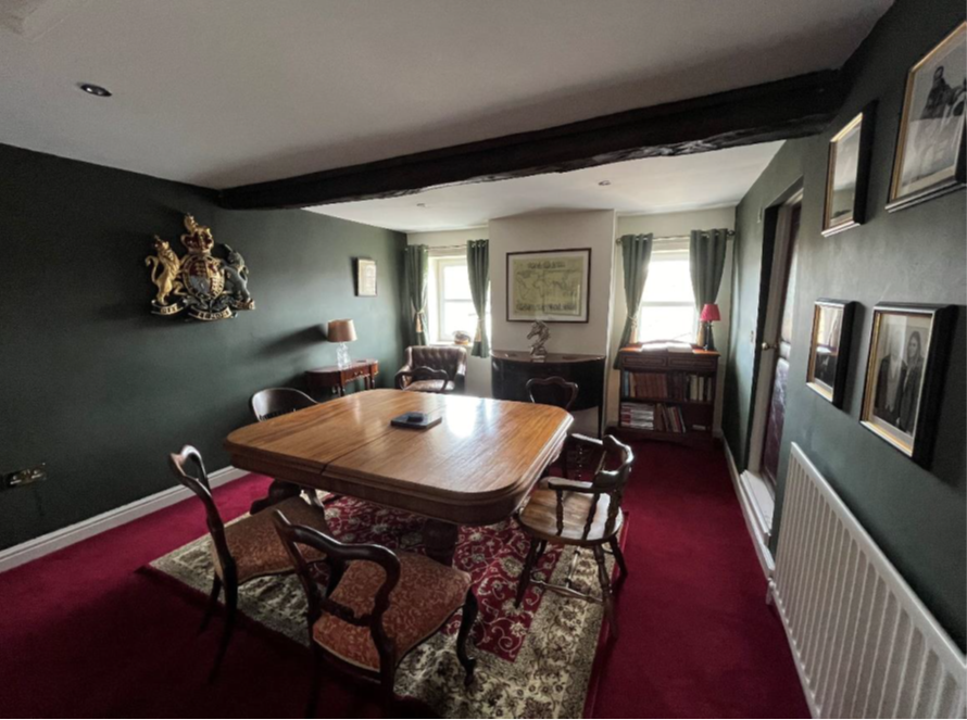 Property photo 1 of 5
