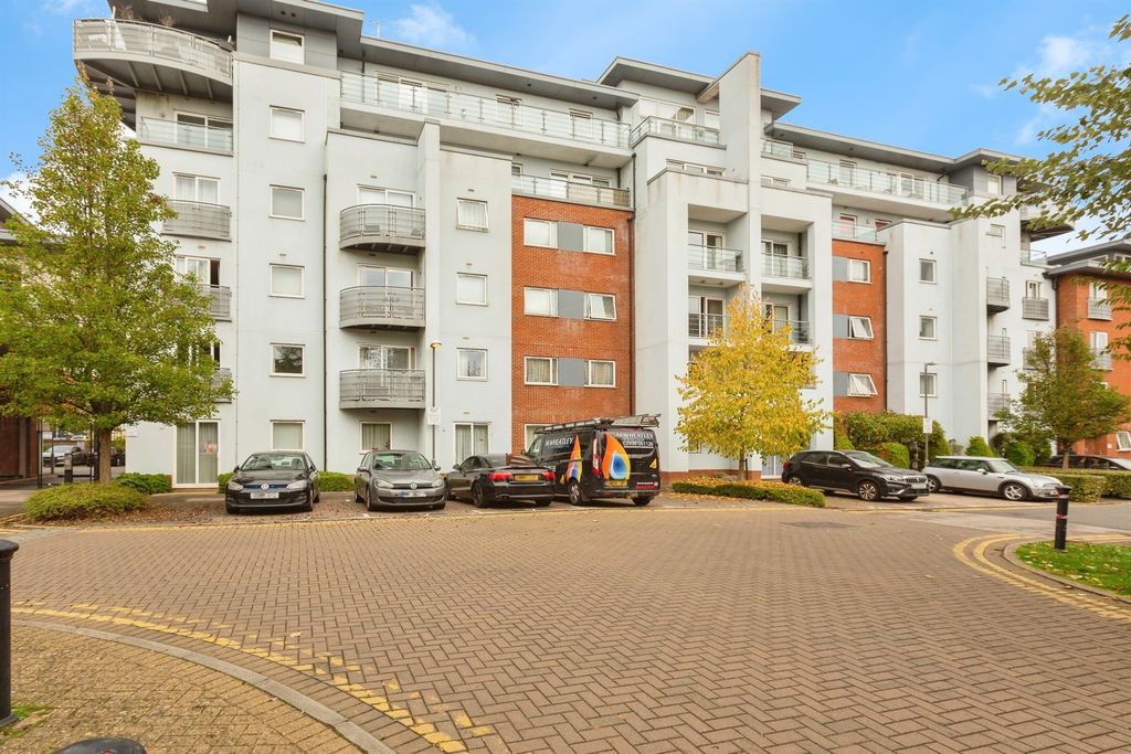 Property photo 1 of 14